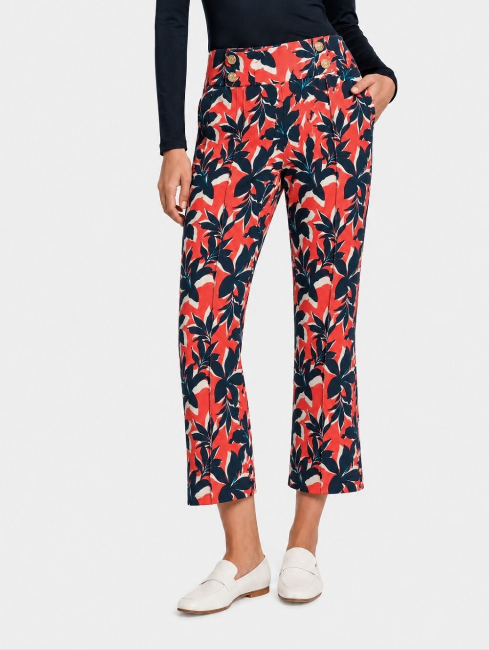 ❤️ NWOT! STELLA PARKER SPORT HIGH RISE KICK FLARE FLORAL PANTS, MEDIUM